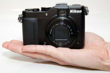 Nikon P7000 7000